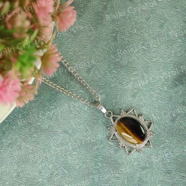 Natural Crystal Stone Oval Star Shape Pendant - Locket with Metal Chain