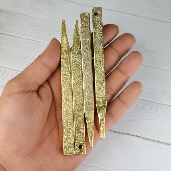 Vastu Nails / Keel 4 Pcs set
