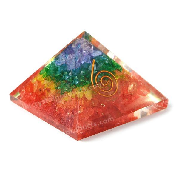 7 Chakra Dye Orgone / Orgonite Pyramid 40 mm