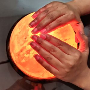 Himalayan Rock Salt Detox Lamp for Hand and Foot Relaxation Wellness Natural Healing Max Positive Energy Best Wellness Gifting Option Salt Lamp