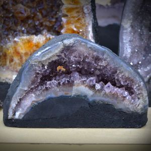Natural Amethyst Geode Cluster (Weight 1.5 kg Approx)