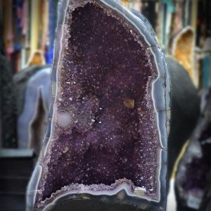 Natural Amethyst Geode Cluster (Weight 11.34 KG Approx)