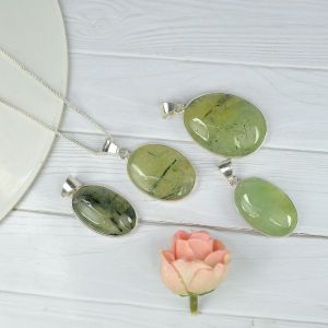 AAA Quality Prehnite Oval Pendant With Chain