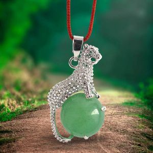 Green Jade Leopard Shape Pendant with Chain