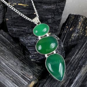 Natural Green Onyx 3 Stone Pendant/Locket With Metal Chain For Unisex Crystal Stone Pendant