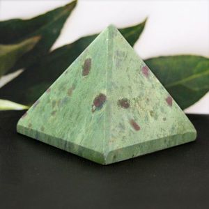Ruby Fuchsite Pyramid for Reiki Healing / Grid and Vastu Correction