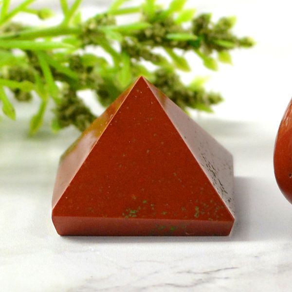 NATURAL RED JASPER PYRAMID REIKI ENERGY CHARGED CRYSTAL PYRAMID 20MM TO 25MM 